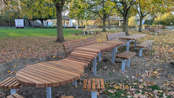 Nieuwe picknickbank in Sint-Eloois-Vijve