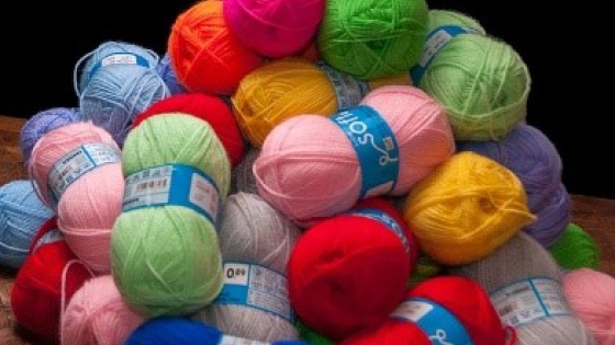 grote berg bollen wol in alle kleuren
